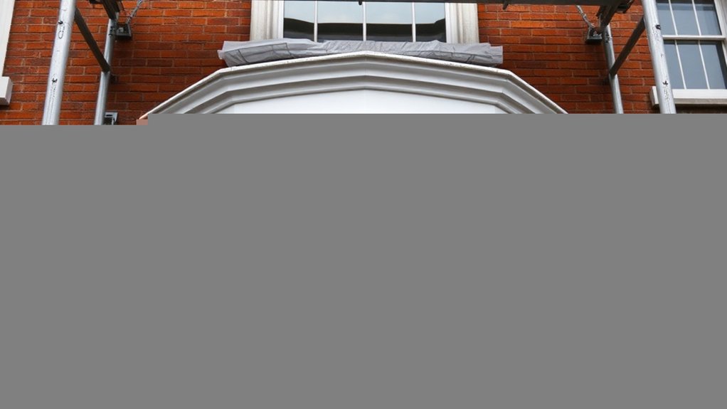 Bay Windows Wolverton
